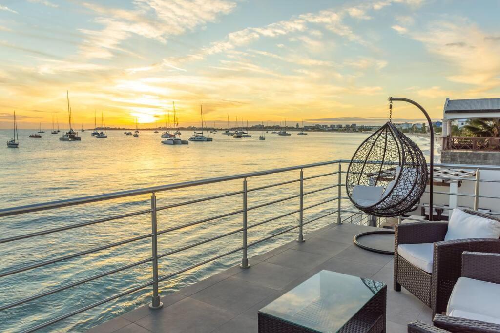 Tradewinds Apartments Bahía de Simpson Exterior foto